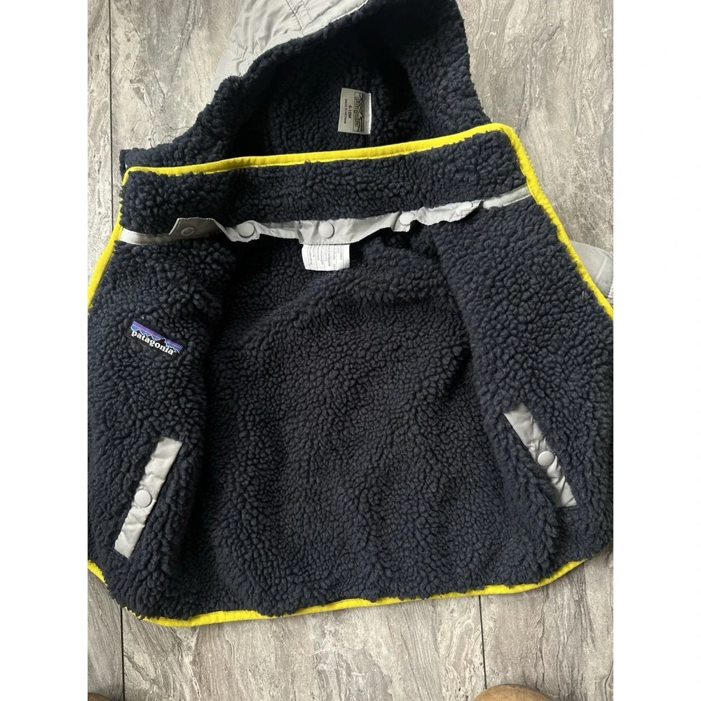 PATAGONIA Tribbles Reversible Insulated Hooded Jacket Forest /Sherpa Boys 6-12M